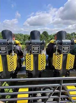 FULL RIDE POV THE SMILER #altontowers #couplevloggers #ridereactions #rollercoasterfun #TheSmiler