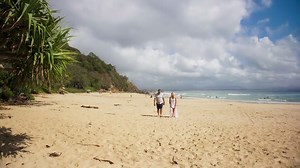 343K views · 803 reactions | And we say goodbye to Dee again  | Neighbours UK | Facebook