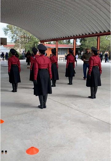 Revolución Educativa en la Escolta Escolar