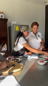 5.9K views · 25 reactions |  #CaféCaliente☕️☀️ Visitamos el Centro Regional de Formación Técnica de Marcala, La Paz, donde conocimos a estudiantes de cocina y manualidades.  www.vtv.com.hn | Cafe Caliente | Facebook