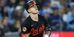 Late-game heroics, home run history and more facts from Opening Day