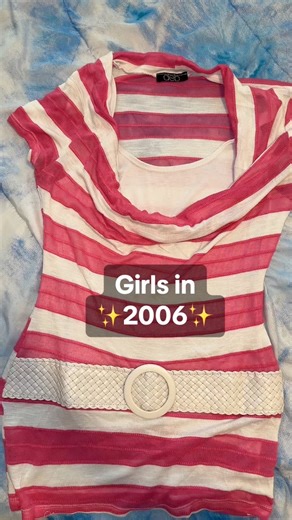 1.1M views · 10K reactions | This deb top with the built-in tank AND belt?! ‍奈 #2000s #y2kfashion #nostalgic #millennials #fashiontrends | Fancypantz707 | Facebook