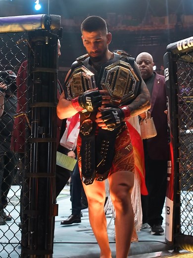 Ilia Topuria vs Charles Oliveira: UFC 317 Highlights