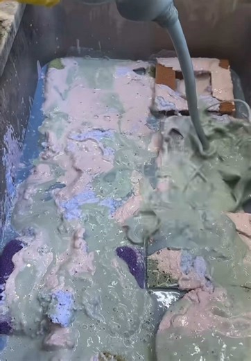 Creative Bath Time Cleaning Hacks with Comet and Pine-Sol