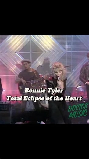Bonnie Tyler Total Eclipse of the Heart (Live) | DoctorMusic.net