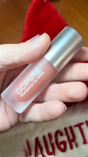 It’s wild how a lip gloss can make you look in the mirror and think… ‘yeah, I’m her again.’ #gopurebeauty #gopurelipgloss #plumpinglipgloss #tiktokshopholidayhaul #stockingstuffersforher