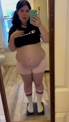 Enjoying a Juicy Burger and Embracing Curvy Bodies