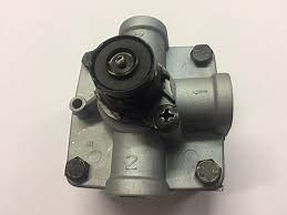 [Hot Item] Heavy Duty Truck Spare Parts Wabco Relay Valve 9730110010
