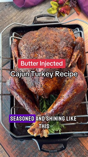 Cajun Turkey Recipe Click the link in my profile to grab the recipe. This is the Cajun butter–injected turkey that shuts all the dry-bird conversations DOWN. Juicy on the inside, crispy on the outside, and seasoned to the heavens. This is the turkey people talk about before they even sit down. It's the one my family (especially my sister 🤣) begs me to make time and time again. Once that melted butter hits the meat from the inside out? Baby… that’s the moment. The Cajun rub seals it in, the skin