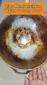 453 reactions · 39 shares | Tips Membersihkan Wajan Gosong PART 1 Jangan Lupa Nonton Part 2 nya!!! Saya Posting Nnti Abis Dhuhur珞 #reels #jangkauanluas #fbpro #fbreels #fyp #TipsMembersihkanWajanGosongPART1 #CaraMembersihkanWajanGosongPART1 | Nhurul Qamariah | Facebook