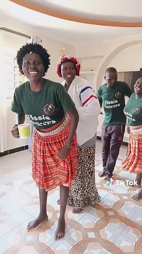 #assisdancers #koito #wedding #Tumdo #marakwet #kalenjin #culturaldancers #lovely @elielijahelisimac @Rose chesimet 💕💕💕