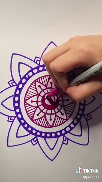 Crea Mandalas Divertidos con Sharpie en Clases Virtuales