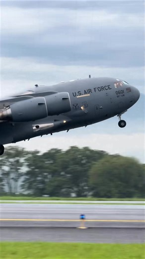 In the second a jet takes off, the sky gives way. Follow to lock onto every breathtaking launch. #c17 #avation #usairforce #usarmy #pilot