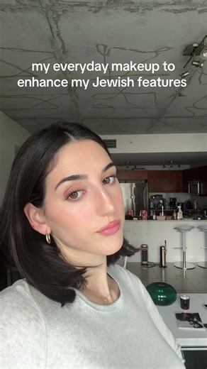 Enhancing Jewish Features: Everyday Makeup Routine