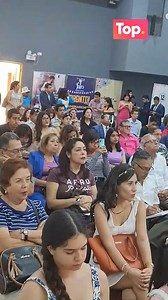 📣🤩 ASÍ SE CELEBRÓ EL DÍA DEL PISCO SOUR EN TRUJILLO En la celebración del Día del Pisco Sour, las personas disfrutaban con entusiasmo de este emblemático cóctel peruano. Y estuvimos con el historiador Iván La Riva, quien tenía una teoría sobre el origen del Pisco y del pisco sawer. ¡Escúchalo! #Piscos #piscosour #cocteles | TopNews