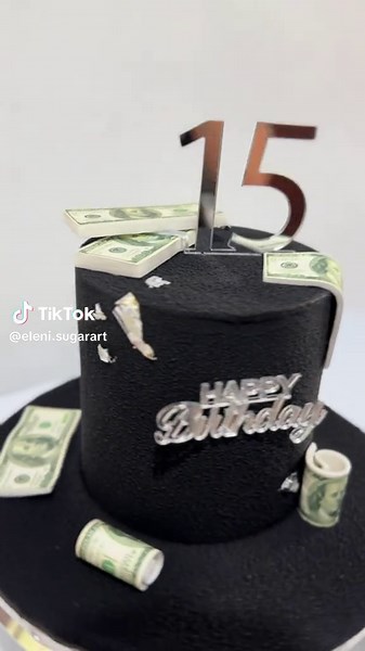 Luxury Cake Decorating Ideas for a Sweet Boss