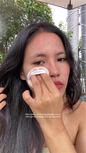 been loving my new color correcting loose powder from @Luxe Organix Philippines in complexion correct! #luxeorganix #budolfinds #makeupph #beautytok