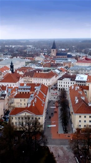 Tartu drone tour: The center of Estonian culture