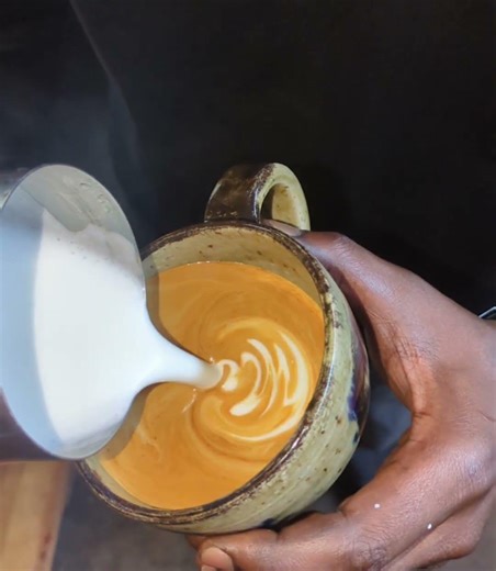 swan 🦢#lattle art's