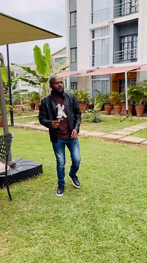 Mjue rafiki yako. | Tom Daktari