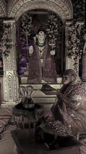 Om tryambakam yajamahe sugandhim pushti #viral #song #shorts #shiv 🌹🙏🚩🔱