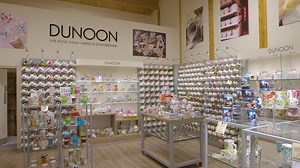 Dunoon Mugs is a favourite for many at Trentham Shopping Village with their fine bone chinaware made about 5 miles away, here in Staffordshire 👏✨ #Localandproud Their mugs make great gifts, and with a wide range of different designs, there's something for everyone 👉 https://bit.ly/38TGFK4 | Trentham Estate
