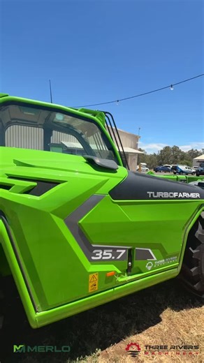 Terry Dransfield from Merlo Group dropped into our Dubbo branch this week for a hands-on training session with our sales and marketing team. We went through the Merlo machinery range, picked up some great insights, and learned more about the brand’s origins and what sets their machines apart. If you’re chasing a @merlogroupaustralia @merlo_global we’ve got units in stock across all our branches. Give the team a call or visit 3rm.com.au. #Merlo #Turbofarmer #AgMachinery #ThreeRiversMachinery #Cen