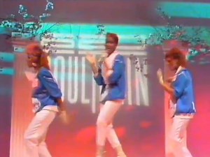 Five Star - All Fall Down (UK) (Soul Train) (1985) | Classic's