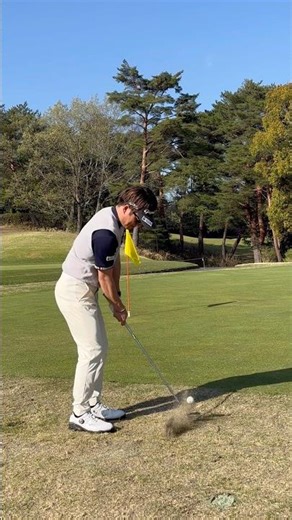 Bad lie 🧑‍🦲 薄い芝からのアプローチはこれ使って。#ゴルフ #골프 #golf