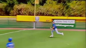 This catch you have to see Talk about a circus catch Heath Filipp Texas E | Little league district 22