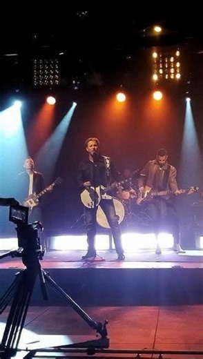Oklahoma, we’re comin’ for ya 🤘 🎸 Oct 17 – Track Five @ Hard Rock Casino (Catoosa) – 9 PM 🎤 Oct 18 – Cherokee Casino Fort Gibson – 8 PM Let’s make it a night you’ll be hummin’ all weekend. #CraigWayneBoyd #StuckInMyHead #OklahomaCountry #LiveMusic | Craig Wayne Boyd