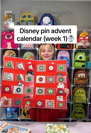 Disney Pin Advent Calendar Unboxing 🎁 - Week 1