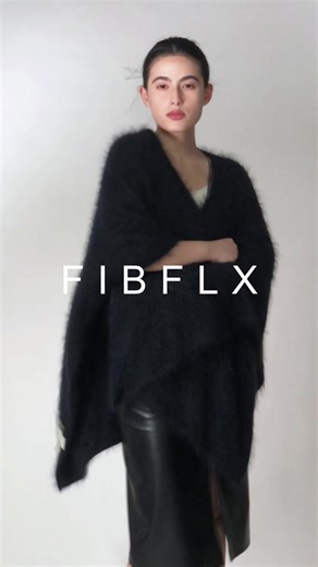With delicate craftsmanship and unparalleled softness, this wrap piece is a true essential for those who appreciate refined style and comfort. 🔍 Ultrasoft Brushed Cashmere Open-Front Wrap Poncho #fibflx #brushedcashmere #cozyponcho #cashmereponcho