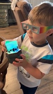 871K views · 2.3K reactions | Did you know? White light (like light from the sun ☀️) looks colorless, but it is actually made up of all the colors of the rainbow mixed together, which breaks up into a rainbow when it shines through something. ☁️ Featured Crate: Kiwi Crate Rainbow Optics by @ash.hope Inspire the next generation of scientists and innovators with hands-on STEM learning from KiwiCo  | KiwiCo | Facebook