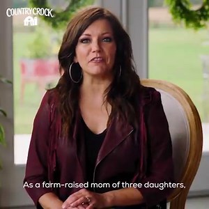 I grew up in Kansas, not far from where Country Crock is made. Because I am a farmer's daughter and grew up in a rural community, I care about helping Kansas farmers create a sustainable future. Learn more about why we’re partnering up to help protect America’s farmlands at www.countrycrock.com/cover-crops | Martina McBride