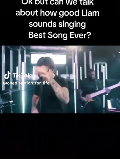 Liam Payne Nails High Note in Best Song Ever - One Direction Reunion