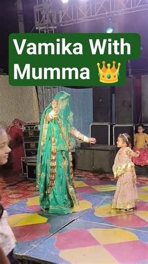 Hum Tum Chori Se ❤️ | Cute Maa Beti Rajasthani Wedding Dance 🥰 #shorts