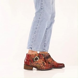 Watch L'Artiste by Spring Step Shoes Georgiana-Rose Boot on Amazon Live