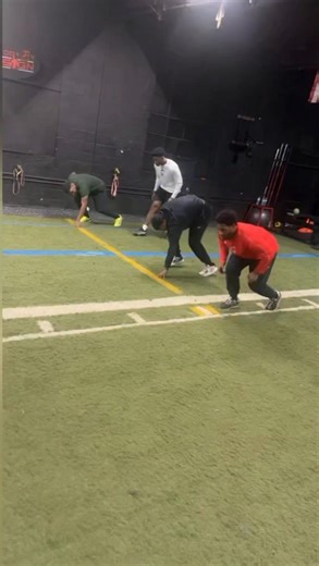 Cedric Phillips on Instagram: "DLine & Pass Rush Training 💥 Crafting every Saturday in Phenix City / Columbus, GA — We Grindin! Looking to add more stops in the surrounding areas. We’ll travel to any location within 1 hour. 👉 Longer distance = bigger groups Minimum: 5 athletes per stop Ages 7 & up | College | Pro I stepped in the game to grind — give me the work! 💪🏽 Serious work. Real development. Tap in if you want a stop in your area."