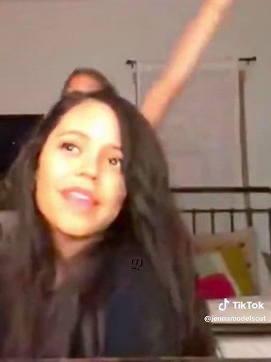 Sisters Jenna and Aliyah Ortega Reunite in California