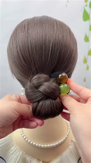 5 Must-Know Suit Hairstyles for the Stylish You