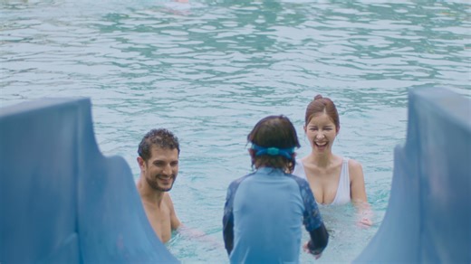 가족 해변의 천국을 찾았습니다: 하얏트 리젠시 다낭 ✨ 해변의 럭셔리 천국에서 눈을 뜨는 모습을 상상해 보세요. 모든 디테일이 5성급 국제 서비스로 세심하게 준비되어 가족의 편안함을 보장합니다. 하얏트 리젠시 다낭에서는 해변 스포츠를 즐기거나 동남아시아 최대 규모의 키즈 캠프인 캠프 하얏트에서 아이들이 뛰어노는 모습을 지켜보는 등, 원하는 대로 활동적인 하루를 보내거나 평화로운 시간을 보낼 수 있습니다. 저녁에는 셰프들이 다낭 현지 특선 요리와 세계 각국의 인기 요리를 아우르는 다채로운 메뉴를 선보여 더욱 풍성한 미식 경험을 선사합니다. 시그니처 스파에서 심신의 재충전을 하거나 해변에서 웃음 가득한 하루를 보내는 등, 하얏트 리젠시 다낭은 소중한 가족 추억을 위한 최고의 배경을 제공합니다. #Danangresort #Danang #Beachresort #다낭여행 #다낭리조트 #하얏트 리젠시 다낭 #하얏트 리젠시 다낭 리조트 & 스파 #Hyattregencydanang #Hyatt #