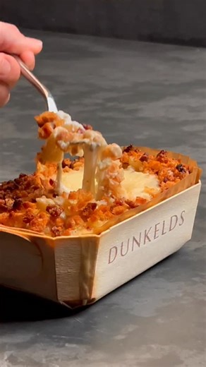 James Sharman on Instagram: "Burrata & Chilli, Mac n Cheese. Shot on iPhone #asmr #chef #foodcreator"