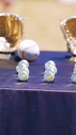 Week 2 complete. Rings earned. Smiles everywhere. ⚾️💍 After a full week of learning, competing, and growing together, the kids closed out Rising Stars the best way possible — celebrating their hard work and enjoying the moment. Wins, lessons, new friendships, and memories they’ll carry with them. That’s what this week was about. Proud of every athlete who showed up ready to work and have fun. Rising Stars, Week 2 — that’s a wrap. ⚡️ 👇 Drop a 💍 to congratulate the champs and a 👏 for all the k