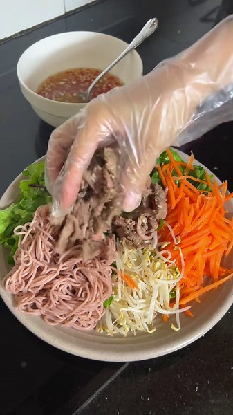 Bún Bò Trộn Giảm Cân - Công Thức Dinh Dưỡng