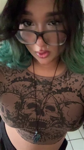 ameera ferouz💫🪐 (@hellboy_ravee)’s videos with original sound - hlyricsz