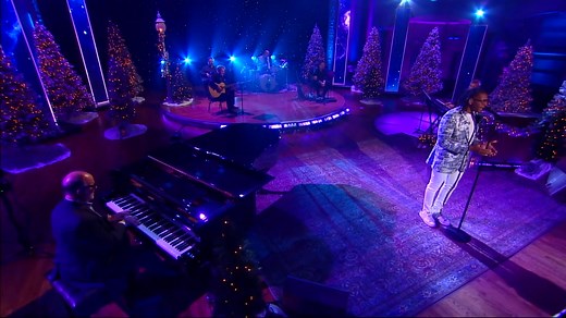 #NewMusicFriday Chris Blue's new album, Every Day Is Christmas, is officially available everywhere! 🎄 Order your CD/DVD here: https://gaithermusic.lnk.to/EveryDayIsChristmas | Gaither Music