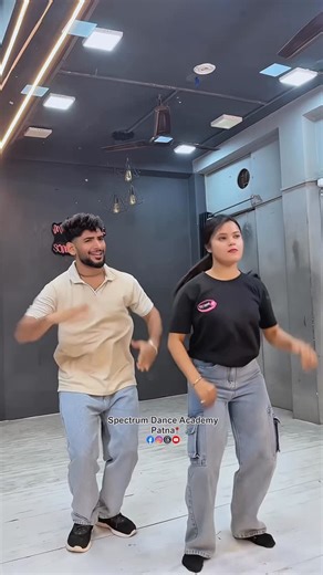 Spectrum Dance Academy (SDA) on Instagram: "Powder Lagale Se heroine na @spectrumdanceacademy"