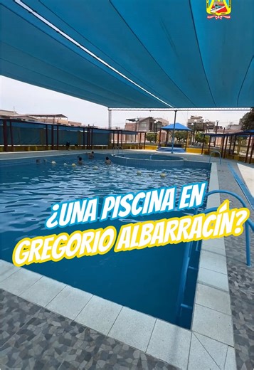 Piscina de la J.V. Las Buganvillas: Opción Refrescante