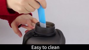 Half Gallon Water Bottle with 2-In-1 Straw Lid，Dishwasher Safe，Easy Clean，BPA-Free，Durable Solid No-Slip Handle for Gym，Work and Outdoor Sport